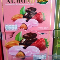 อัลมอนด์เคลือบช็อกสตอเบอรี่