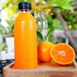 น้ำส้มคั้นสดแท้ (อร่อยมาก) 300ml. ขวดละ