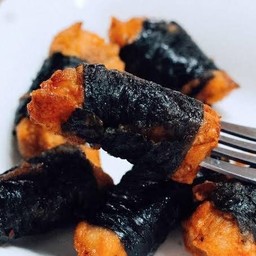 กุ้งพันสาหร่าย