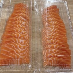 แซลมอนซาชิมิ500กรัม(พร้อมเครื่องเคียง)