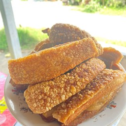 ป้ายุ ต้นมะขามใหญ่