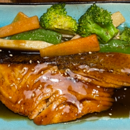 แซลมอนย่างซีอิ๊ว