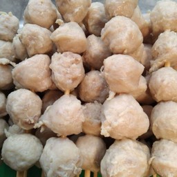 ลูกชิ้นหมูทอด