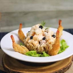 สลัดผลไม้กุ้งตะกร้า