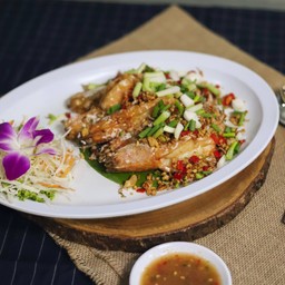 ุกุ้งแชบ๊วยผัดพริกเกลือ