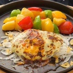 แฮมเบิร์กเนื้อและชีส