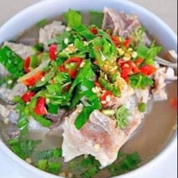 เจ๊ฟ้าส้มตำ ยำแซ่บ ข้าวตามสั่ง