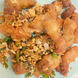 หมูสามชั้นผัดพริกเกลือเฉพาะกับ