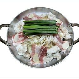 201.Motsu Nabe