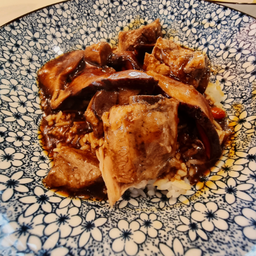 ข้าวหน้าหมูตุ๋น