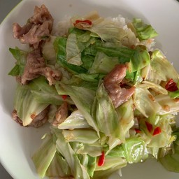 กะหล่ำปลีผัดน้ำปลา