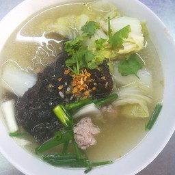 ต้มจืดผักกาดขาวหมูสับวุ้นเส้นสาหร่าย