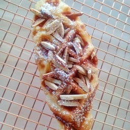 วาคิน บาร์ ชีสเค้กหน้าไหม้ เบเกอรี่โฮมเมด หน้าคลีนิคกระดูกหมอยิ่ง