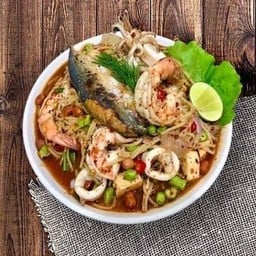 ยำขนมจีนปลาทูทะเล