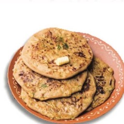 Aloo Paratha+Curd