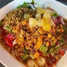 ยำสามไข่