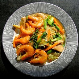 สปาเก็ตตี้ขี้เมาทะเล (กุ้ง+หมึก)