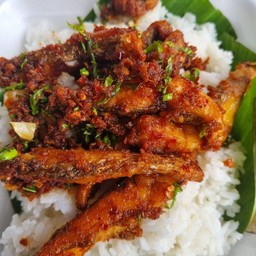 Fried Nile Tilapia with Ginger and Chili Stir-fry