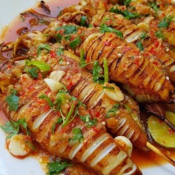 ข้าวยำไก่แซ่บ