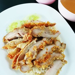 ข้าวมันไก่ทอด พิเศษ