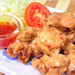 ไก่กรอบ น้ำจิ้มหวานเผ็ดน้อย