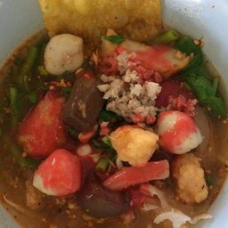 ก๋วยเตี๋ยวเย็นตาโฟต้มยำน้ำ