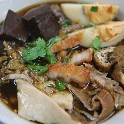 อลินดาก๋วยจั๊บน้ำข้น