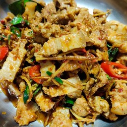 ร้านกระเพราพริกแห้ง