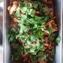 ข้าวแกงใต้ต้นมะขาม