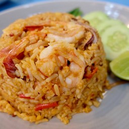 ข้าวผัดต้มยำทะเล