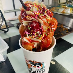 สตรอว์เบอร์รี่ ครีม