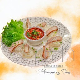 เส้นหมี่หมูย่าง