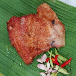 ปลาส้มทอด ชิ้น