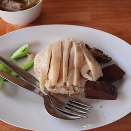 เจนดี ข้าวมันไก่ สุพรรณบุรี