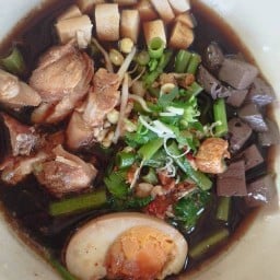 น้องก้าวอาหารตามสั่ง&ก๋วยเตี๋ยว