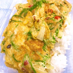 ข้าวไข่เจียวทรงเครื่อง