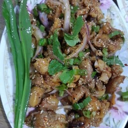 ยำไก่ตำแซ่บ