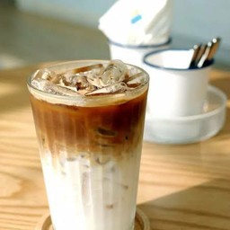 ลาเต้เย็น(Iced latte