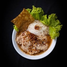 ก๋วยเตี๋ยวหมูเด้งทรงเครื่อง