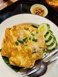 ข้าวราดไข่เจียวหมูยอ