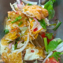 ยำไข่ดาว