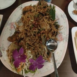 จีระภาอาหารตามสั่ง(ดื่มด่ำรำเพลง) บางบัวทอง