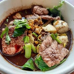 ก๋วยเตี๋ยวเรือ แม่ยุพา