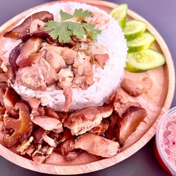 Nana ข้าวหน้า&สุกี้ ถนอมมิตร