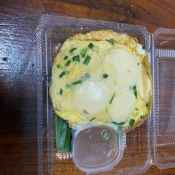 ข้าวไข่เจียวเต้าหู้+น้ำพริกกะปิ