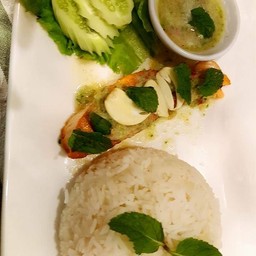 ข้าวแซลม่อนซีฟู้ด