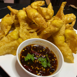 เกี๊ยวไข่นกกระทาทอด