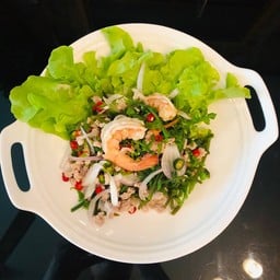 ยำผักกูดกุ้งสด