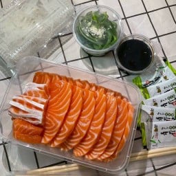 M Salmon&sashimi