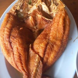 ร้านบ้านพี่ปลาทูกับน้องน้ำพริก